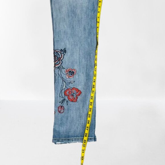 Anthropologie Pilcro Mid-Rise Slim Boyfriend Floral Embroidered Jeans Size 29 - Picture 12 of 13